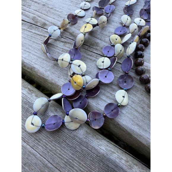 3 vintage Vacation Style necklaces - Picture 10 of 10